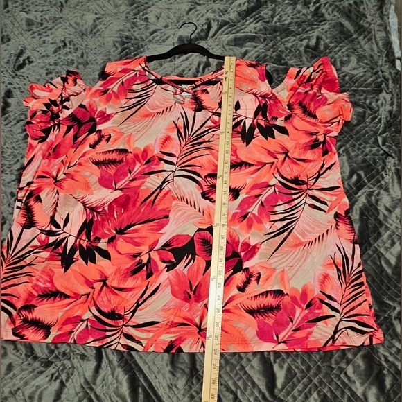 Catherines Tropical Wish Open-Shoulder Top in Pink Floral Print Size 3X (26/28W) - Picture 7 of 8